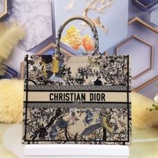 Christian Dior Shopping Bags